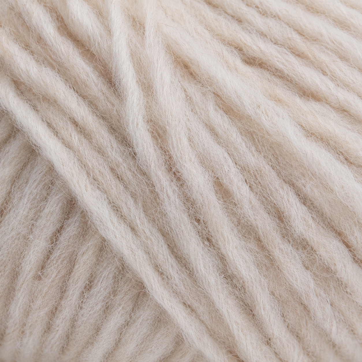 Rozenne Alpaca Aura Wool Yarn 4002 Ivory Surface Rozenneyarns.com