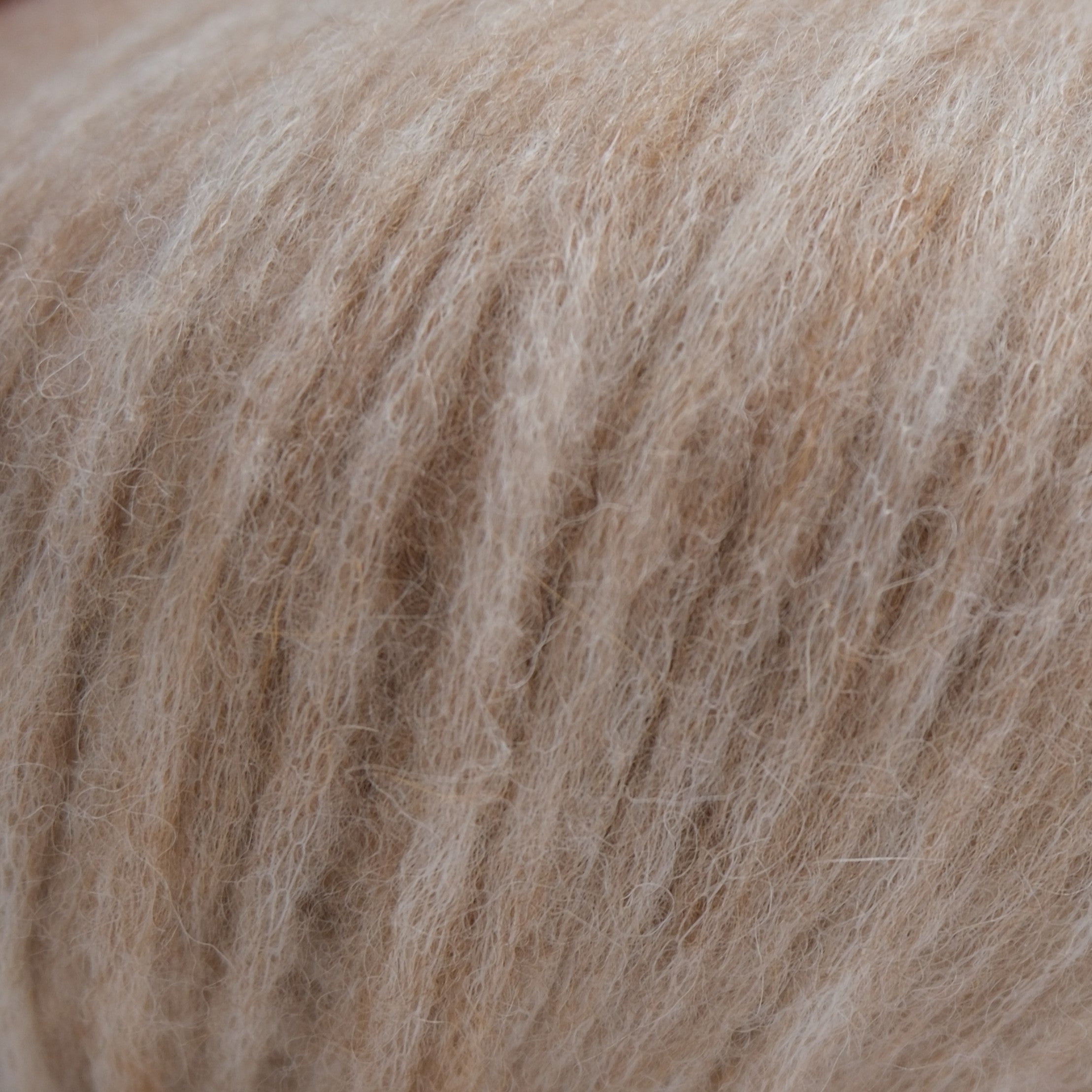 Rozenne Alpaca Aura Wool Yarn 4005 Beige Surface Rozenneyarns.com