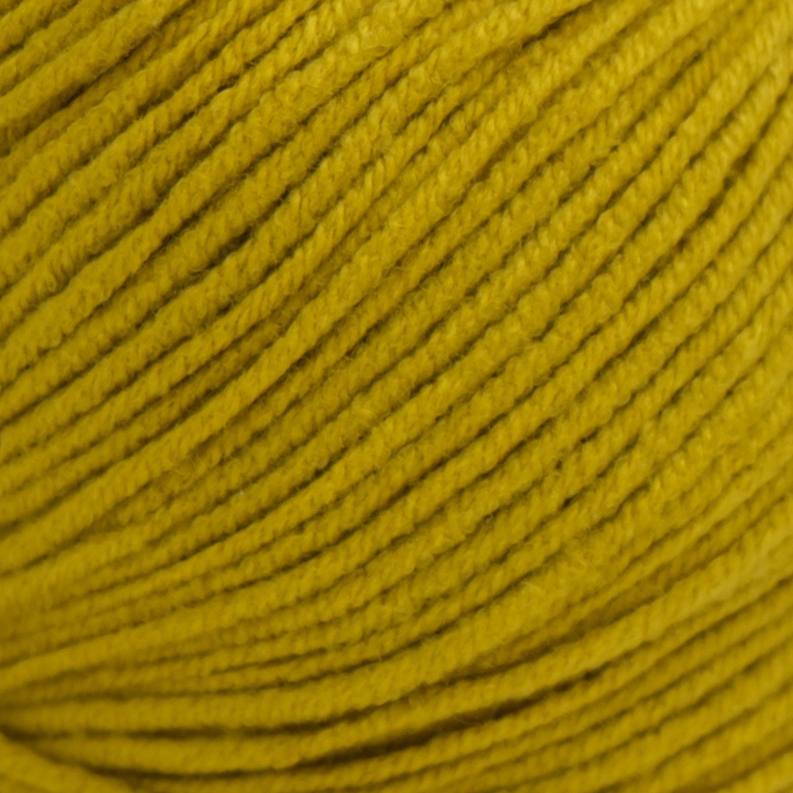 Rozenne Cotton Dream 1135 Mustard Green Surface Rozenneyarns.com