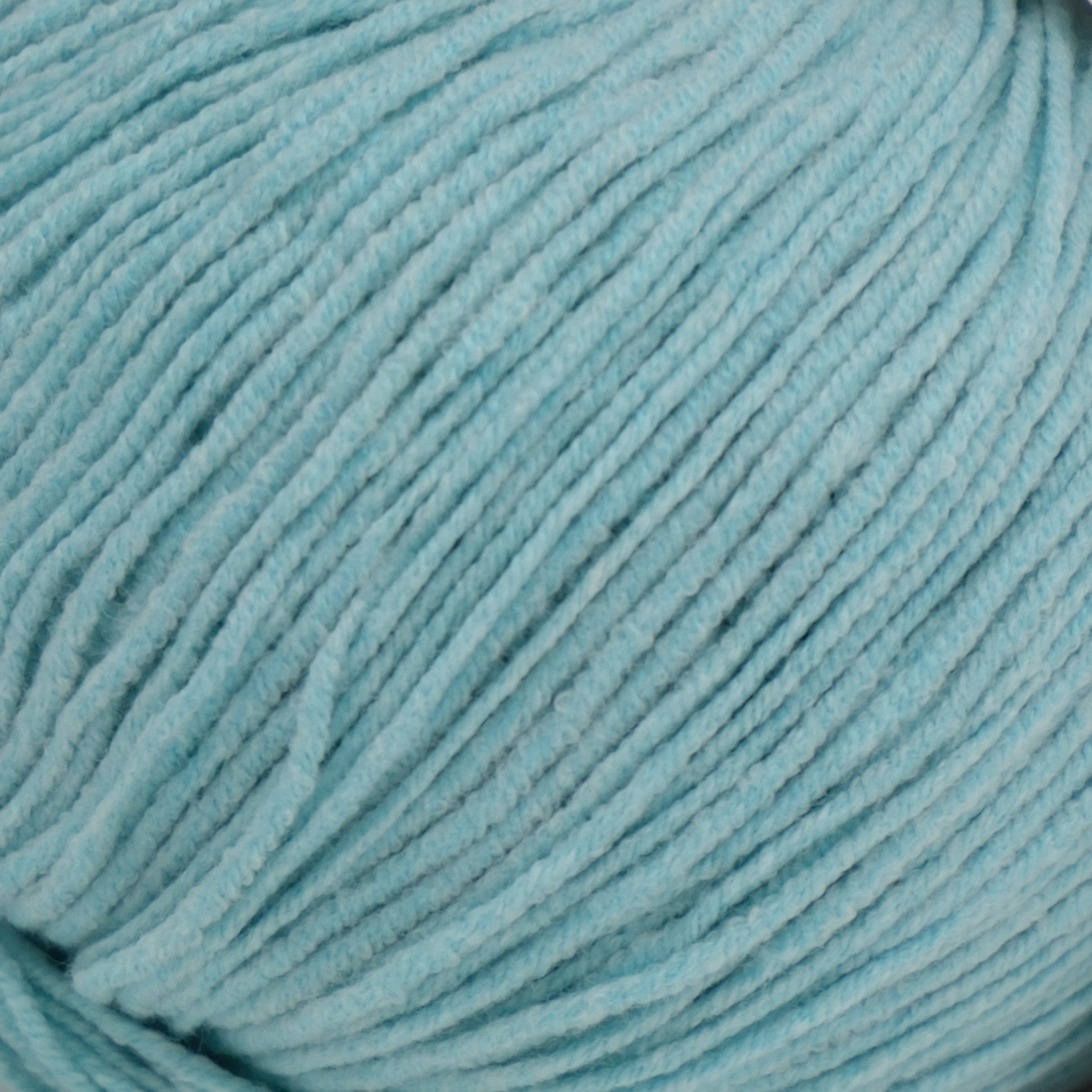 Rozenne Cotton Dream 1138 Ice Blue Surface Rozenneyarns.com