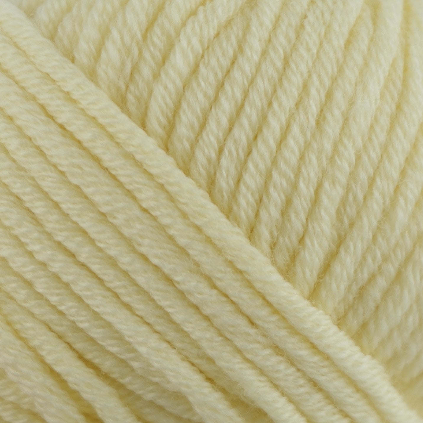 Rozenne Merino Majesty Wool Yarn 3013 Light Yellow Surface Rozenneyarns.com
