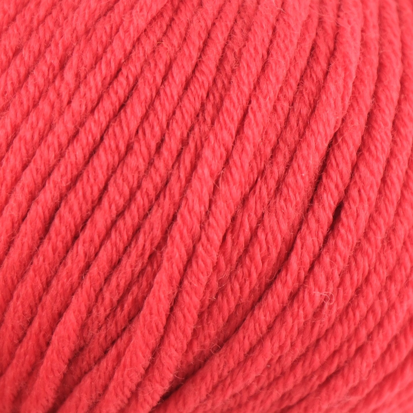 Rozenne Merino Majesty Wool Yarn 3027 Red Surface Rozenneyarns.com