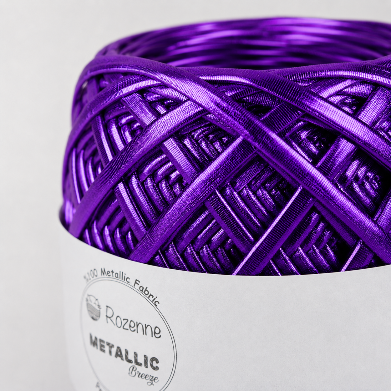 Rozenne Metallic Breeze Glitter Yarn 5014 Purple Surface Photo