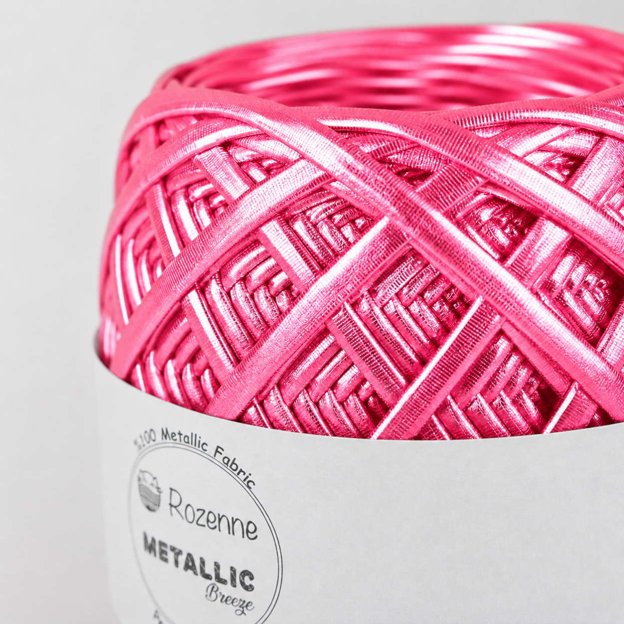 Rozenne Metallic Breeze Glitter Yarn 5023 Neon Pink Surface Photo